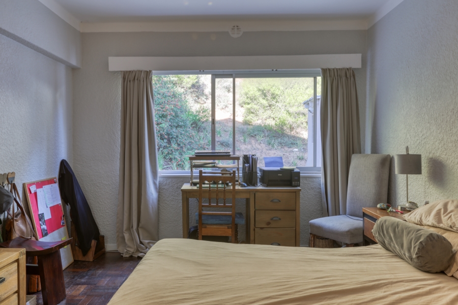 To Let 3 Bedroom Property for Rent in Sea Point Western Cape